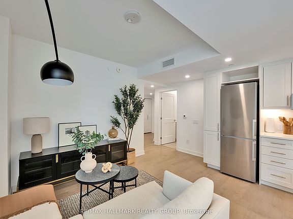 5th image of 340 Queen St #1406