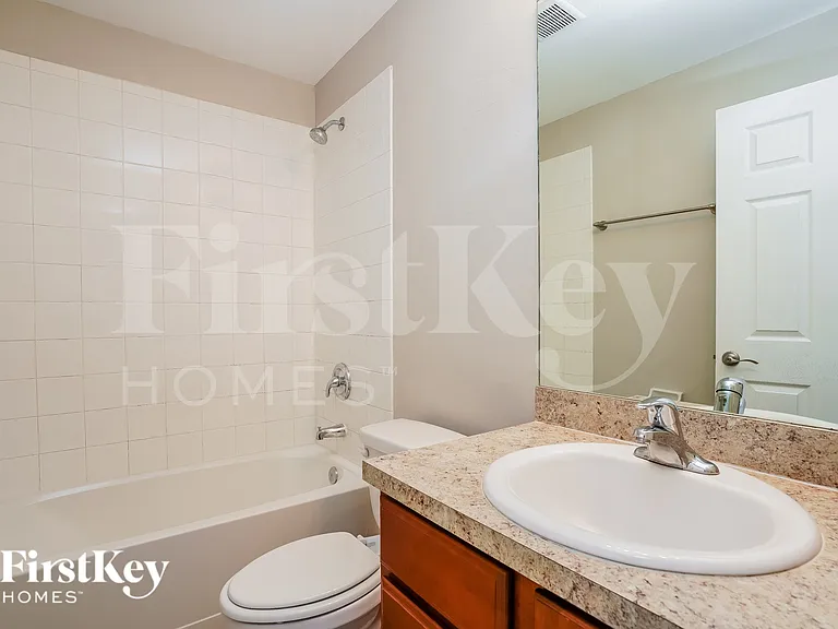 2203 SW 11th Ct — Photo 13