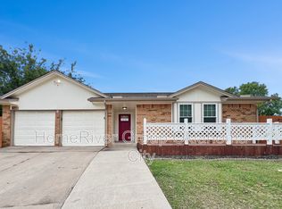1604 NE 6th St, Moore, OK 73160