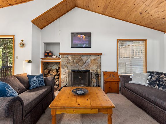 3rd image of 2732 Sproatt Dr