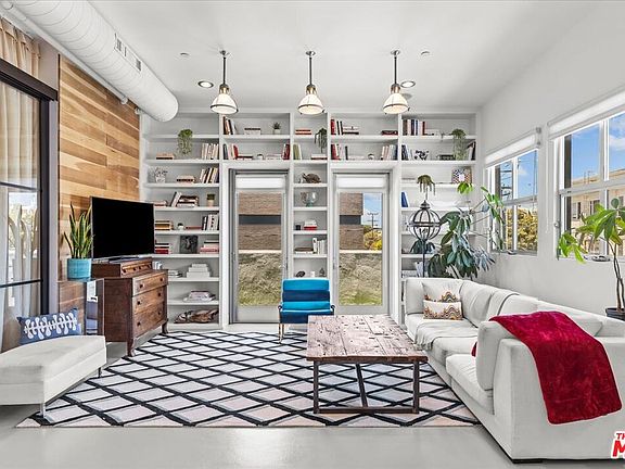5th image of 212 Marine St Unit 301