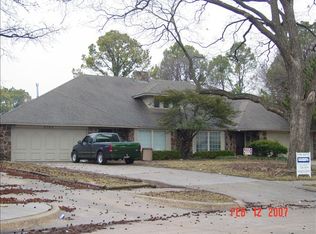 2142 Melrose Ct, Norman, OK 73069