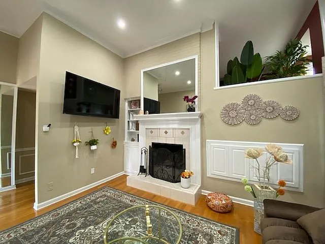Living room - 4722 21st St N