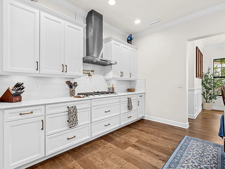 2350 Addison Dr — Photo 12