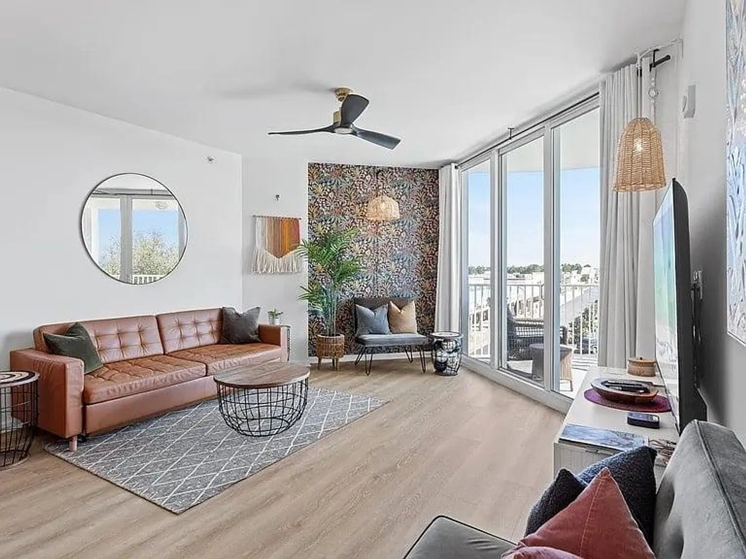 1 bed, 2.0 bath, 968 sqft, $3,046 — Photo 4