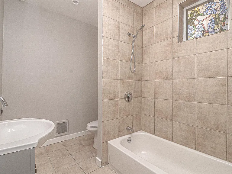 129 Harrishof St #3 — Photo 4