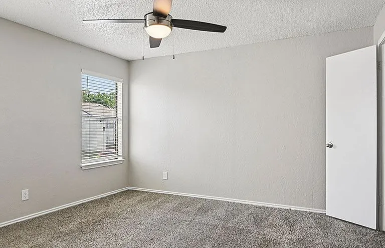 Creekside Apartment Homes — Photo 16
