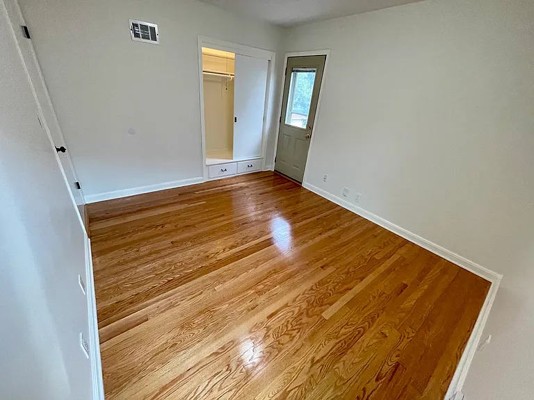 9323 W Wisconsin Ave — Photo 14