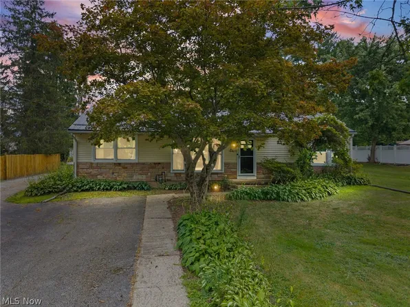 14421 Garden St, Burton, OH 44021