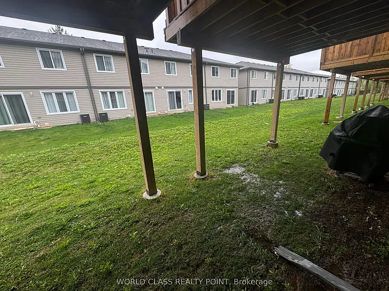 160 Stanley St #3 — Photo 32