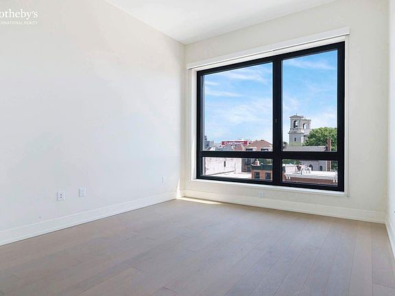 5th image of 550 Vanderbilt Ave APT 519