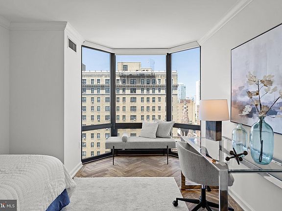 5th image of 2018-32 Walnut St #16GH