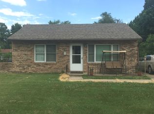 11 Dora Dr, Cahokia, IL 62206