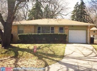 1923 Twin Ridge Rd, Lincoln, NE 68506