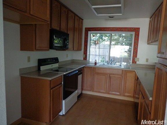 4th image of 9394 Forest Vista Way