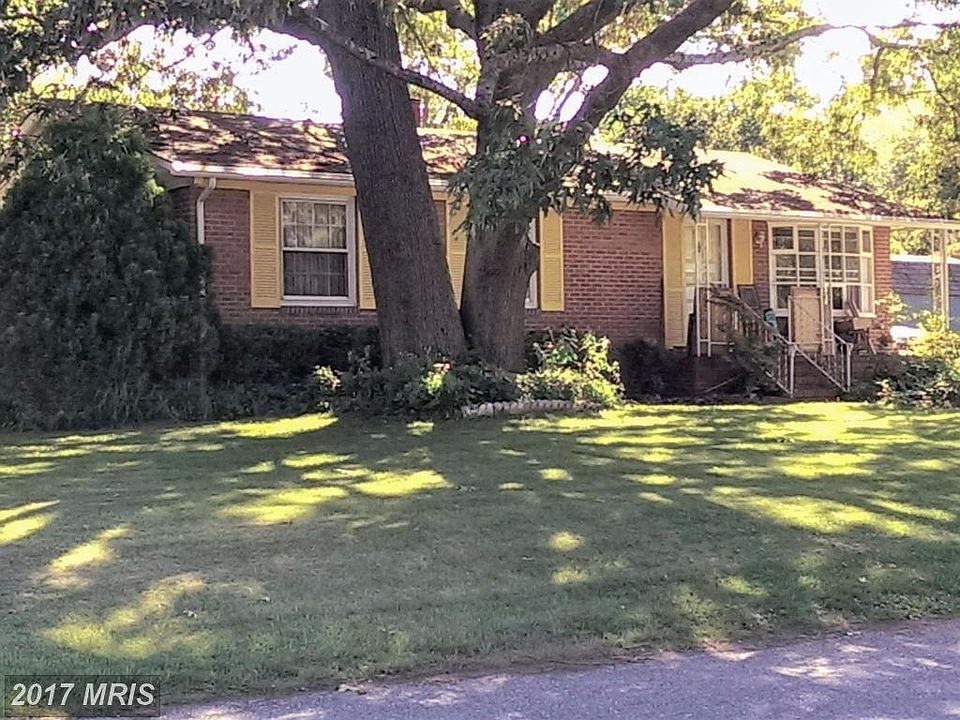 1st image of 1144 Saint Catherine Dr