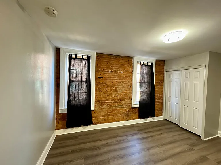 308 W James St #2 — Photo 6