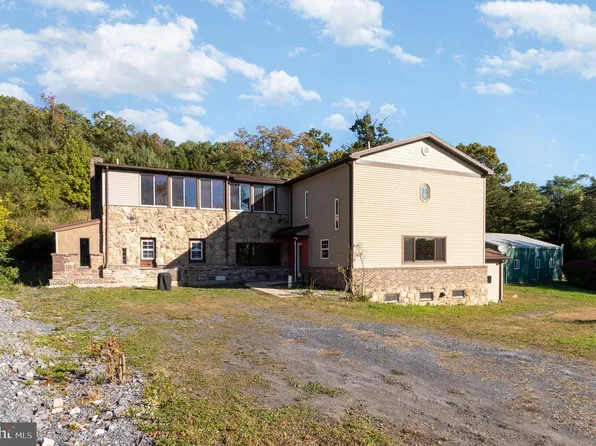 941 Mountain Rd, Dauphin, PA 17018
