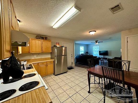 5th image of 4845 Sierra Dr