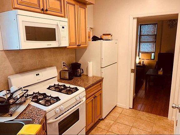 5th image of 486 9th Ave APT 4RN