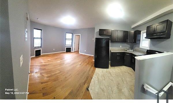 1st image of 187 Nicholas Ave #2