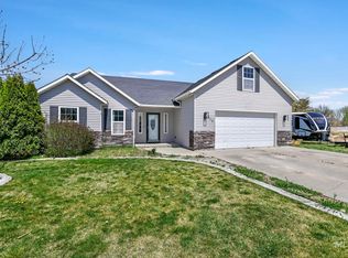 818 Pine St, Filer, ID 83328