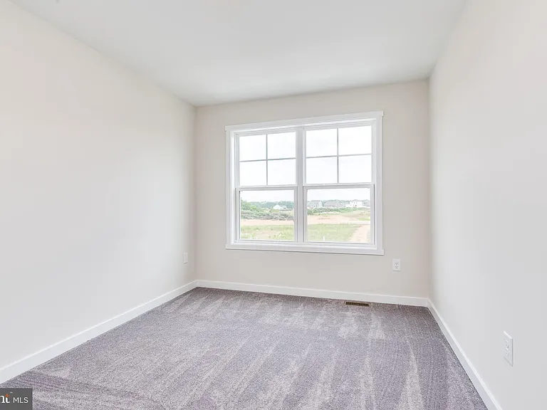 85 Moses Dr — Photo 39