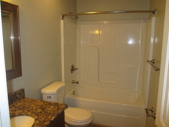 3rd image of 1529 S Independence Blvd APT 203