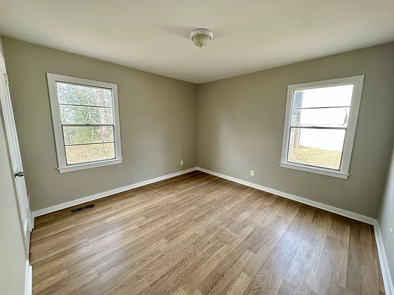 7824 Rugby Ct — Photo 8