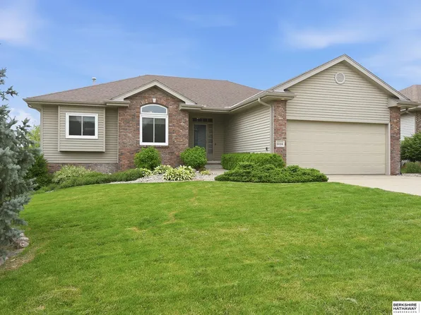 11116 S 213th St, Gretna, NE 68028
