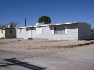 127 E Navajo St, Huachuca City, AZ 85616