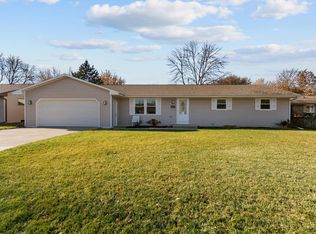 1635 N McIntosh Dr, Appleton, WI 54914