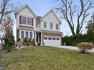 3504 16th St S, Arlington, VA 22204