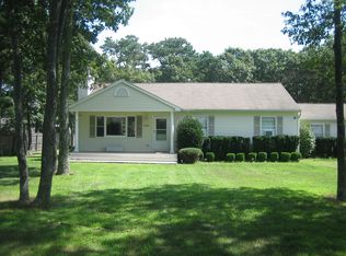 136 Wakeman Rd, Hampton Bays, NY 11946