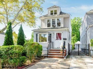 8844 Vanderveer St, Queens Village, NY