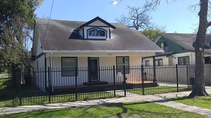 1st image of 305 Clifton St