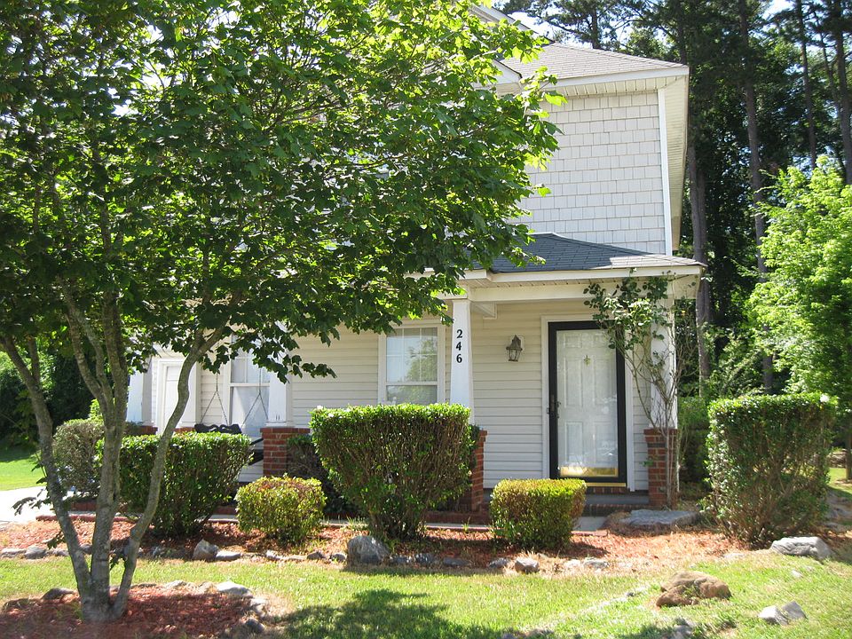 Cute Home with 1 car Garage