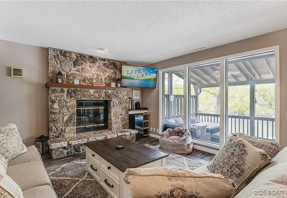 1st image of 5676 Rockwood Ct