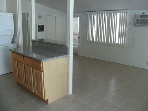 4th image of 2248 Mira Vista Ave