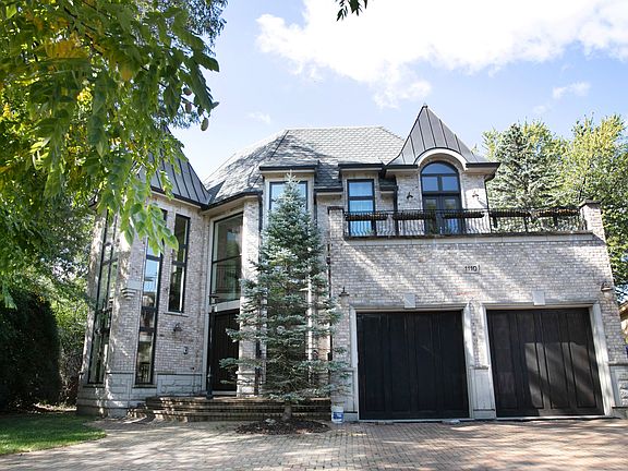 2nd image of 1110 Pebblewood Ln