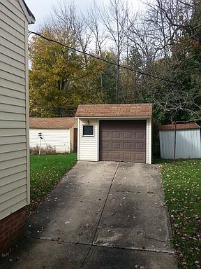 2nd image of 5570 Waterbury Ave