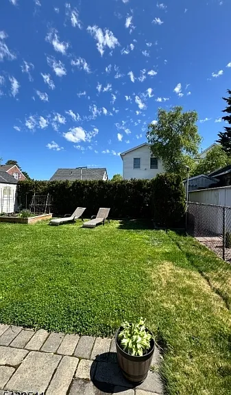 424 Dewitt St #1 — Photo 18