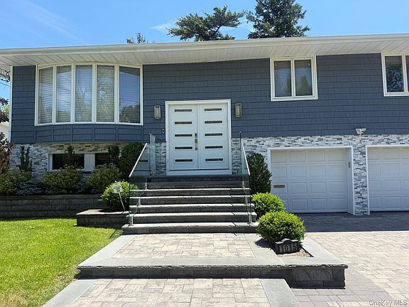 2nd image of 1015 Dartmouth Lane