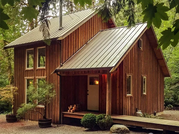 423 Lords Lake Loop, Quilcene, WA 98376