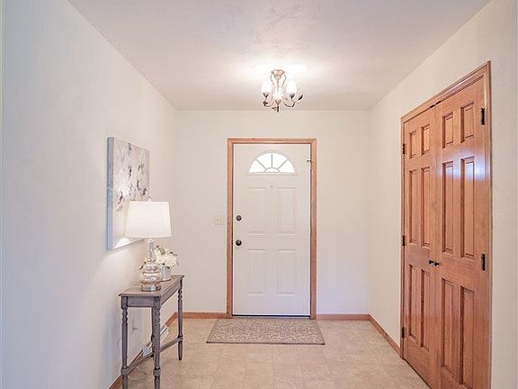 5th image of W7026 Angel Hill Dr