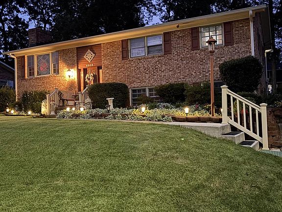 3rd image of 6809 Glenwood Ct