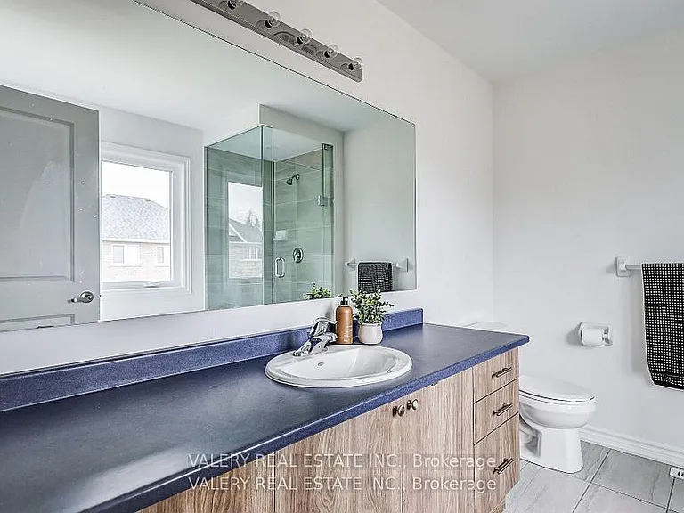 26 Sam Battaglia Cres — Photo 16