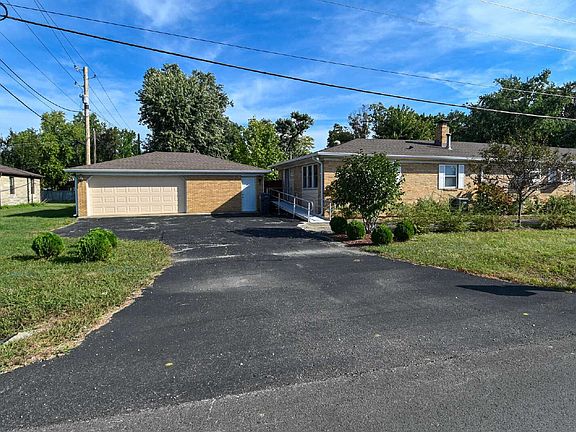 5th image of 1022 E Banta Rd