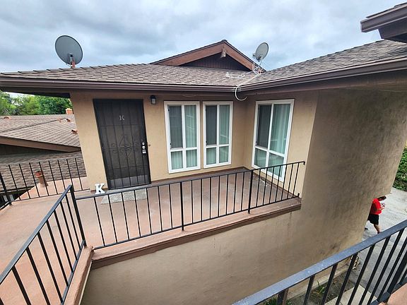 No other tenants above or below you