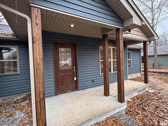 5th image of 214 Saddie Ln